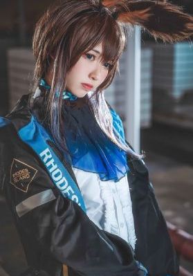 饥渴少妇伦色诱公